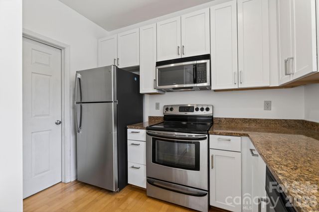 649 Raphael Place, Charlotte, NC 28205