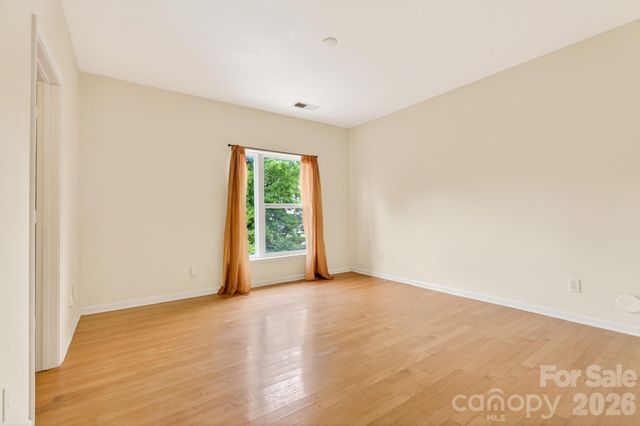 649 Raphael Place, Charlotte, NC 28205
