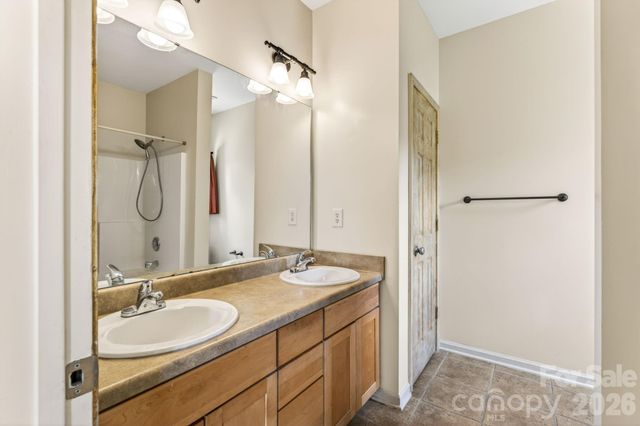 649 Raphael Place, Charlotte, NC 28205
