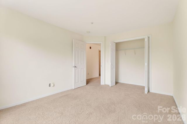 649 Raphael Place, Charlotte, NC 28205