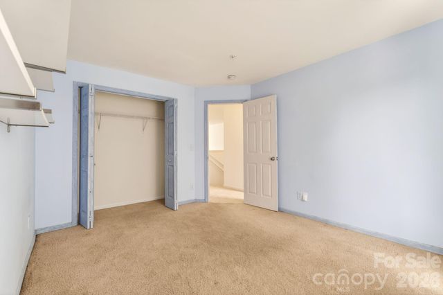 649 Raphael Place, Charlotte, NC 28205