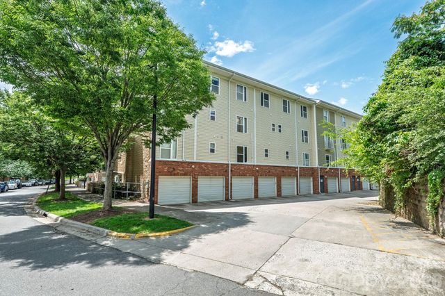 649 Raphael Place, Charlotte, NC 28205