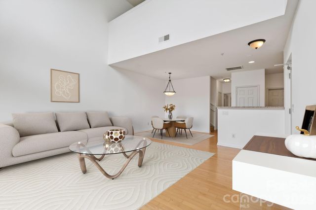 649 Raphael Place, Charlotte, NC 28205