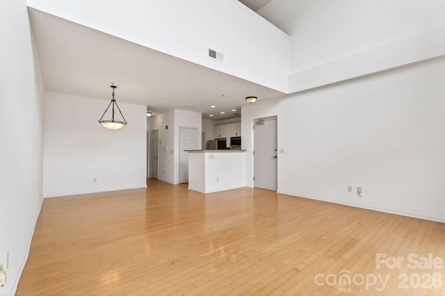649 Raphael Place, Charlotte, NC 28205