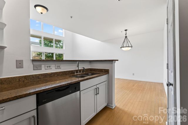 649 Raphael Place, Charlotte, NC 28205