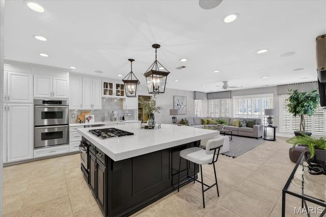 10 Daniel Road, St Louis, MO 63124