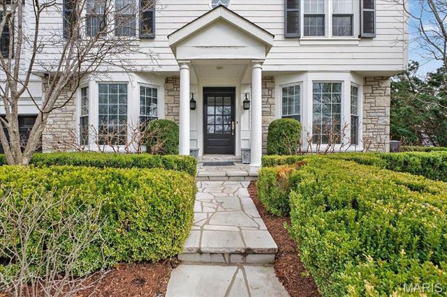 10 Daniel Road, St Louis, MO 63124