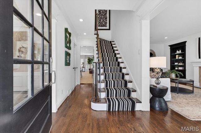 10 Daniel Road, St Louis, MO 63124