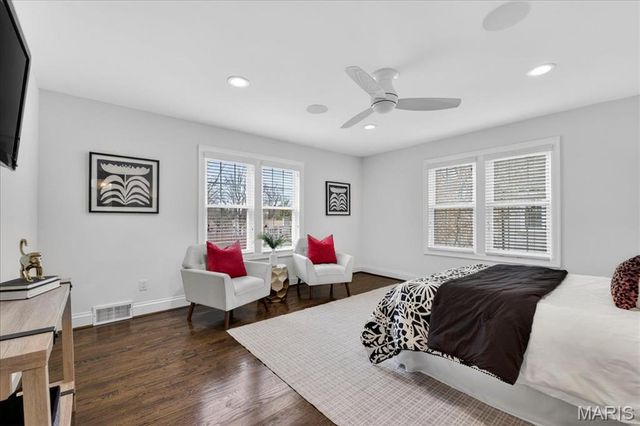 10 Daniel Road, St Louis, MO 63124