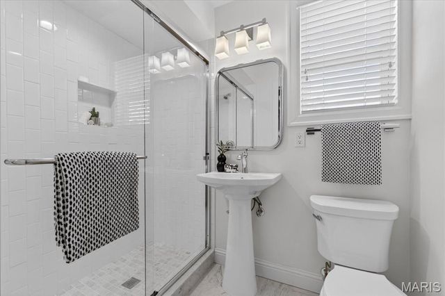 10 Daniel Road, St Louis, MO 63124