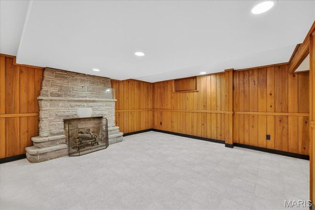 10 Daniel Road, St Louis, MO 63124