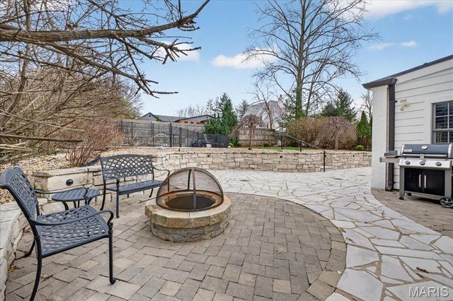 10 Daniel Road, St Louis, MO 63124