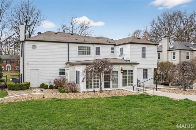 10 Daniel Road, St Louis, MO 63124