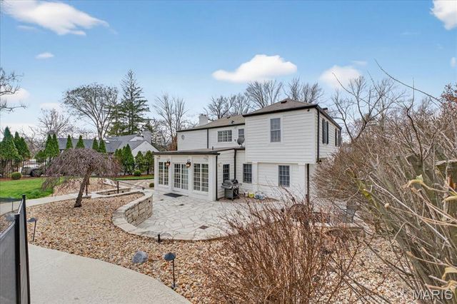 10 Daniel Road, St Louis, MO 63124