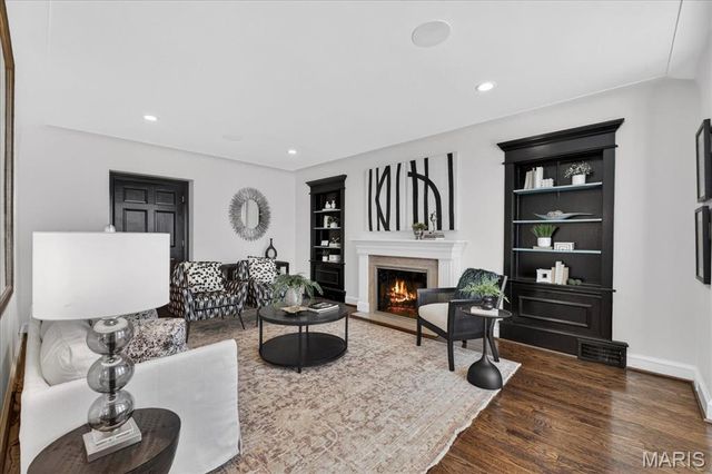 10 Daniel Road, St Louis, MO 63124