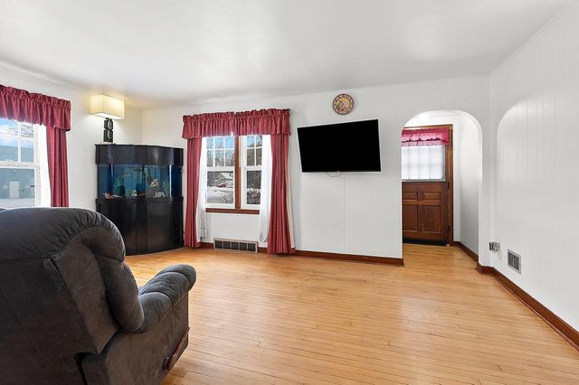 4757 Vista ROAD, Manitowoc, WI 54220