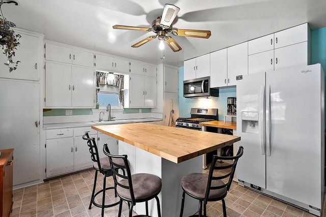 4757 Vista ROAD, Manitowoc, WI 54220