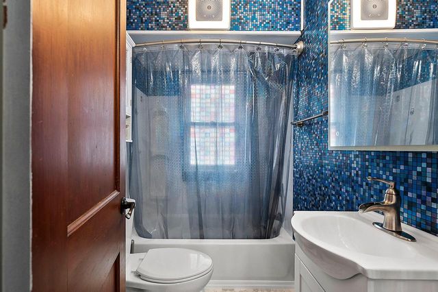 4757 Vista ROAD, Manitowoc, WI 54220