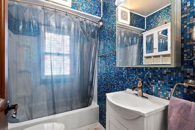 4757 Vista ROAD, Manitowoc, WI 54220