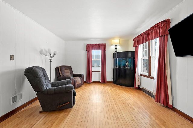 4757 Vista ROAD, Manitowoc, WI 54220