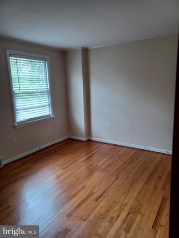 222 E WHITLOCK AVE, Winchester, VA 22601
