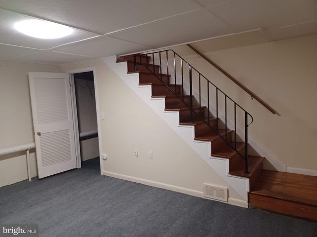 222 E WHITLOCK AVE, Winchester, VA 22601