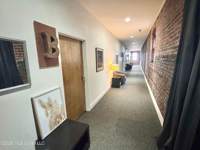 228 Yazoo Avenue, B, Clarksdale, MS 38614