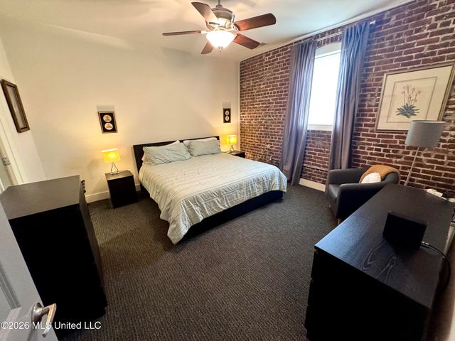 228 Yazoo Avenue, B, Clarksdale, MS 38614