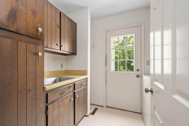 234 Deerfield RD, Troutville, VA 24175