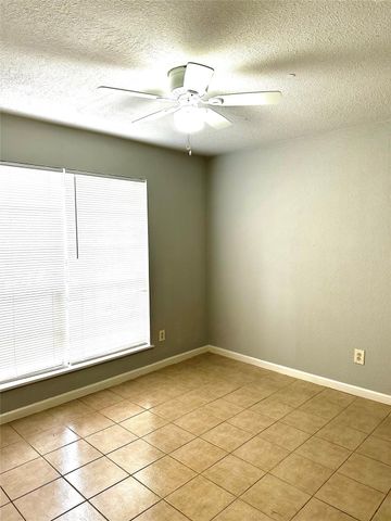 2351 Spring Dusk Lane, Spring, TX 77373