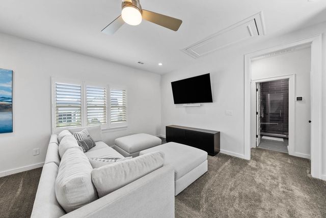 7082 Balcolm Ct, College Grove, TN 37046