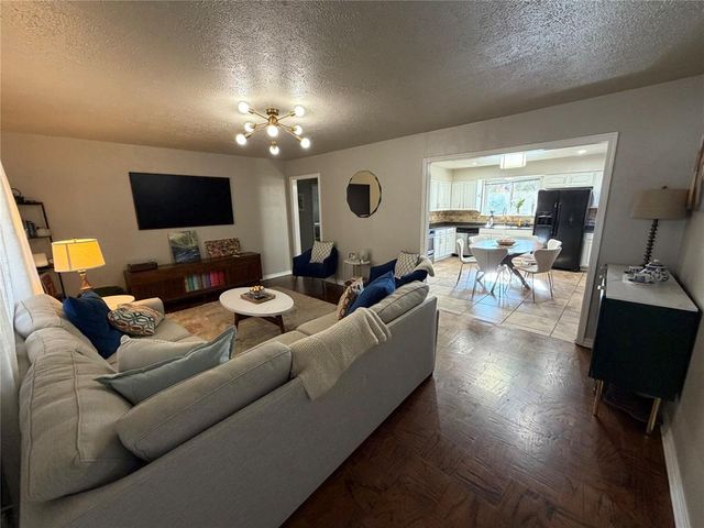 2024 NW 44th Street, Oklahoma City, OK 73118