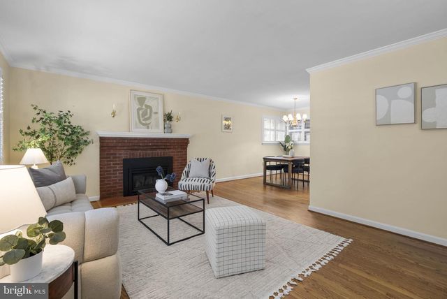 19 EASTMOOR DR, Silver Spring, MD 20901