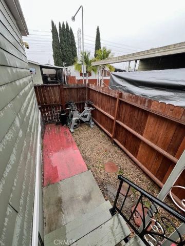 16600 Orange 124, Paramount, CA 90723