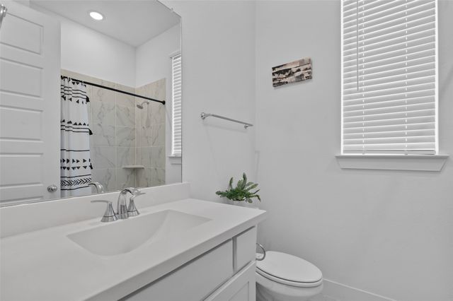 2448 Halter Drive, Aubrey, TX 76227