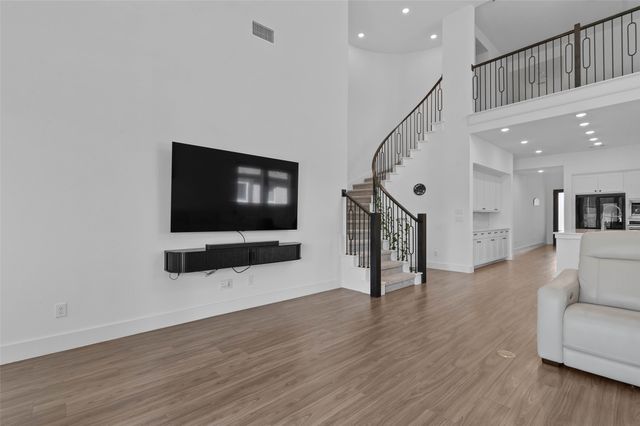 2448 Halter Drive, Aubrey, TX 76227