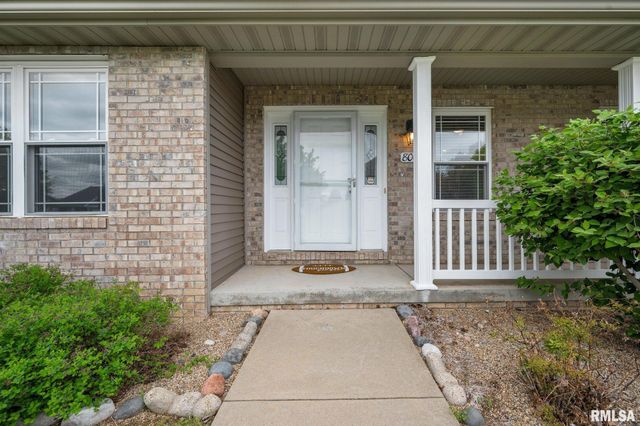 800 SIMON Street, Washington, IL 61571