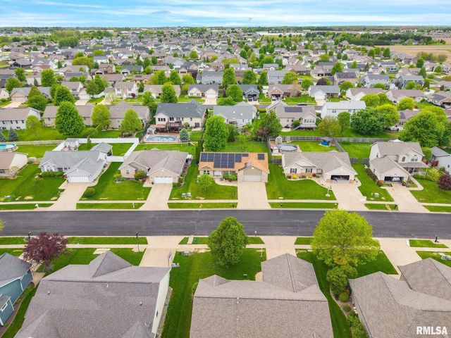 800 SIMON Street, Washington, IL 61571