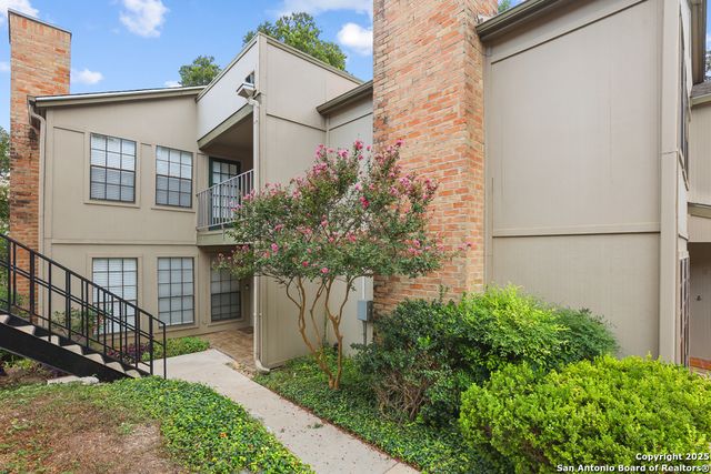 7711 Callaghan Rd Apt 802, San Antonio, TX 78229