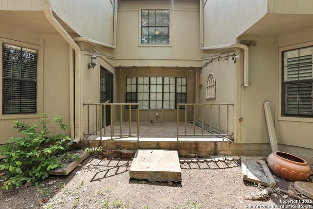 7711 Callaghan Rd Apt 802, San Antonio, TX 78229