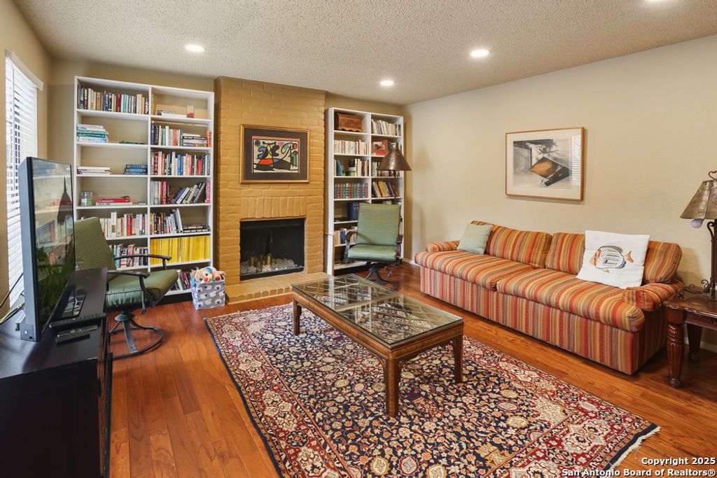 7711 Callaghan Rd Apt 802, San Antonio, TX 78229