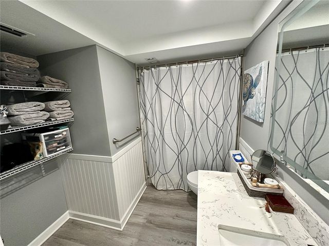 4908 38TH WAY S 401, St Petersburg, FL 33711