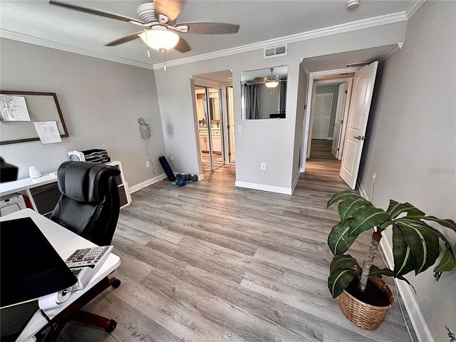 4908 38TH WAY S 401, St Petersburg, FL 33711