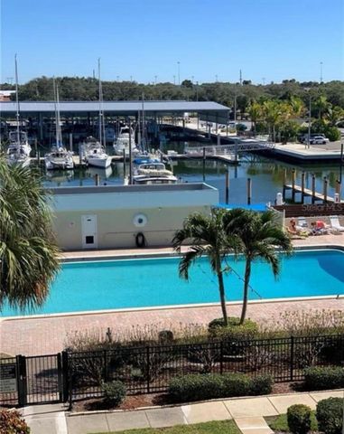 4908 38TH WAY S 401, St Petersburg, FL 33711