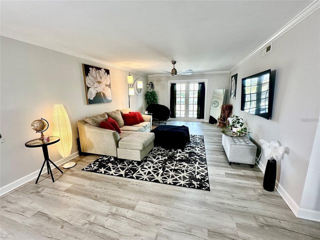 4908 38TH WAY S 401, St Petersburg, FL 33711