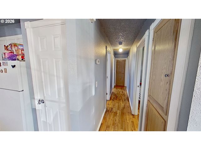 266 SHERWOOD Dr, Sutherlin, OR 97479