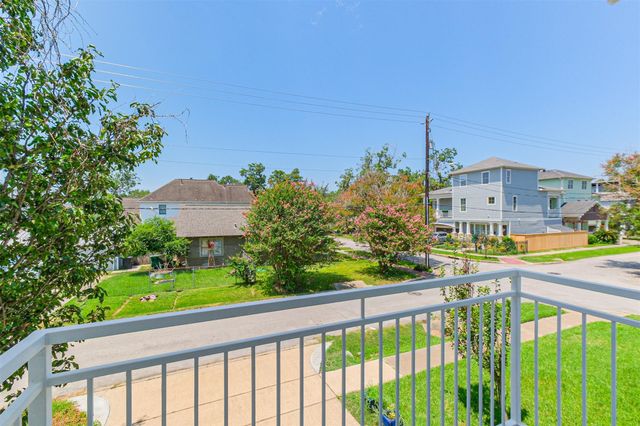 2364 Arlington Street, Houston, TX 77008