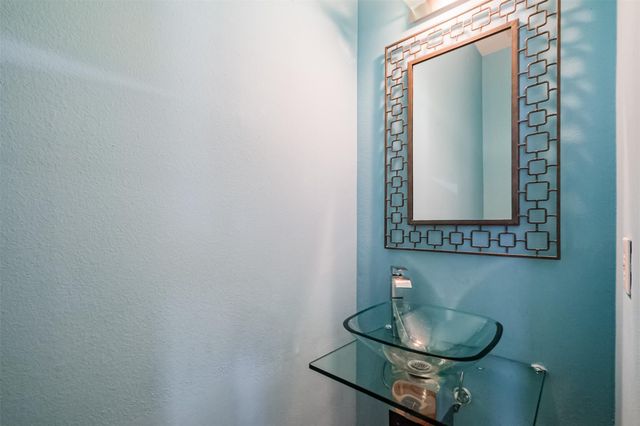 2364 Arlington Street, Houston, TX 77008