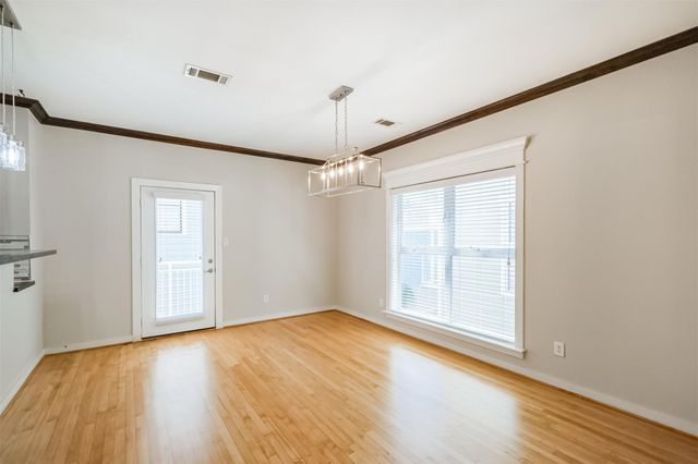 2364 Arlington Street, Houston, TX 77008
