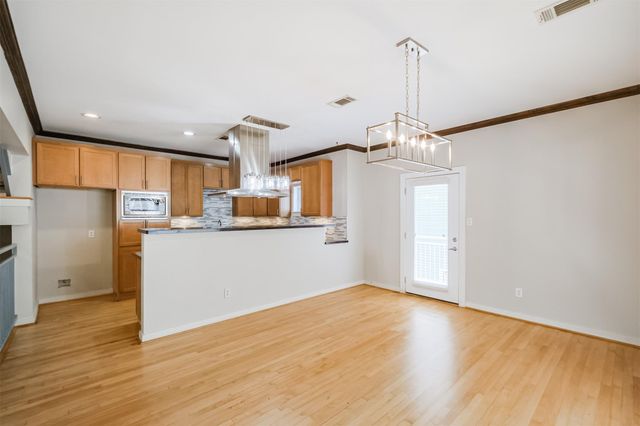 2364 Arlington Street, Houston, TX 77008